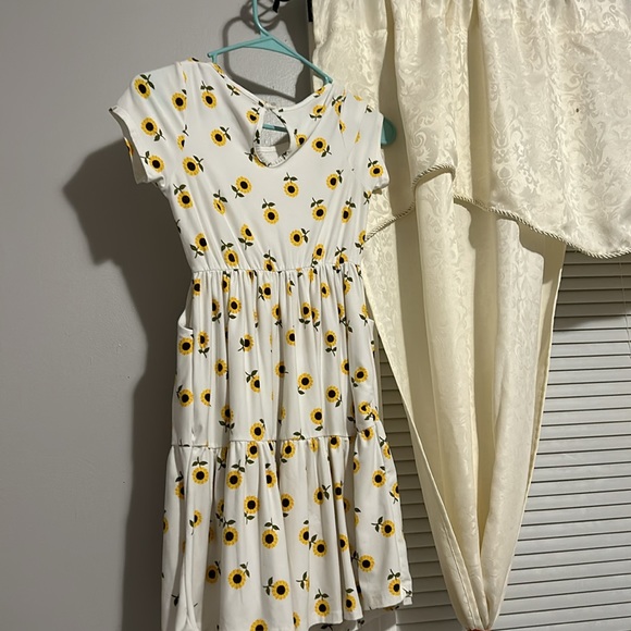 this is a sunflower dress - Picture 2 of 3